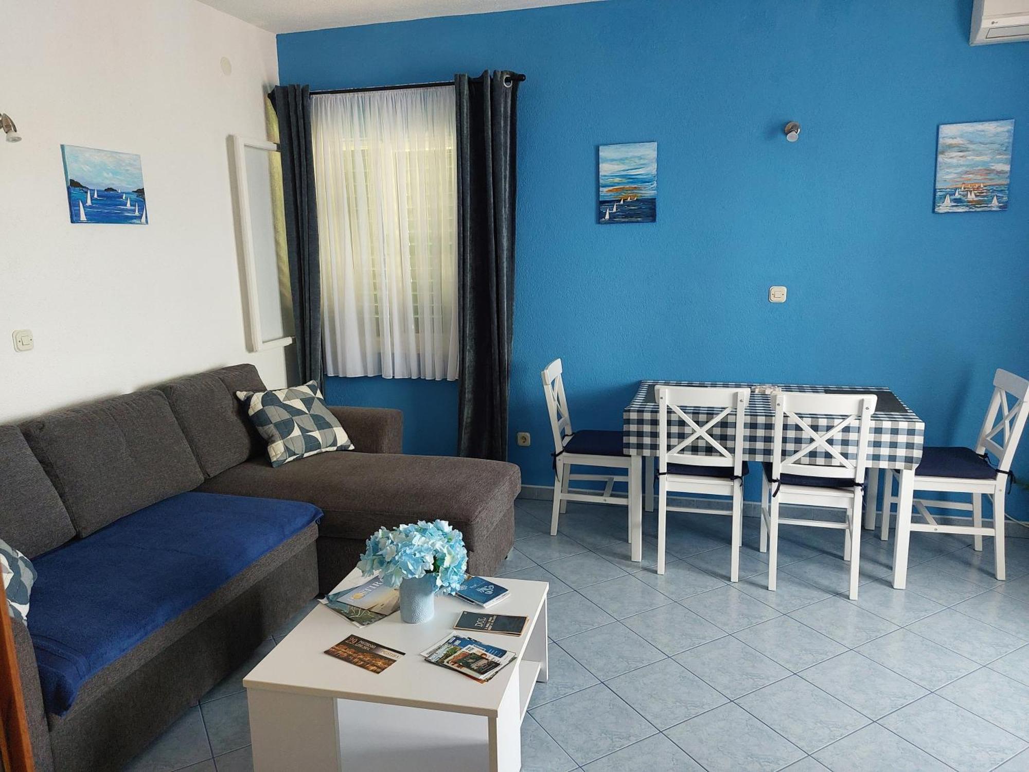Apartments With A Parking Space Postira, Brac - 2911 Oda fotoğraf